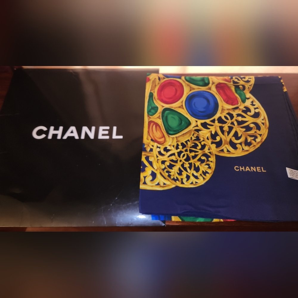 🔥NWOT Chanel Bijoux 100% Silk Multicolor Gem Scarf With Box - Picture 3 of 10